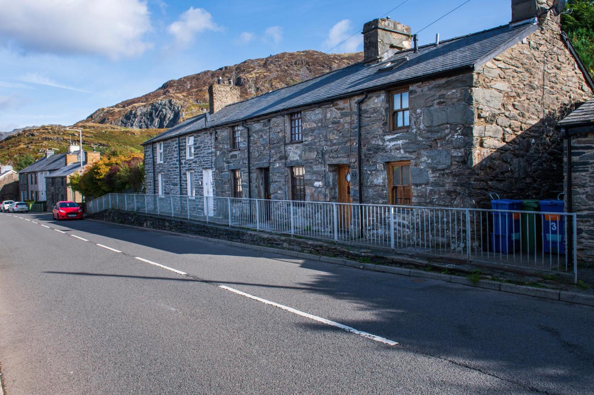 Homely Cottage With Garden And Mountain-View ブライナイ・フェスティニオグ エクステリア 写真